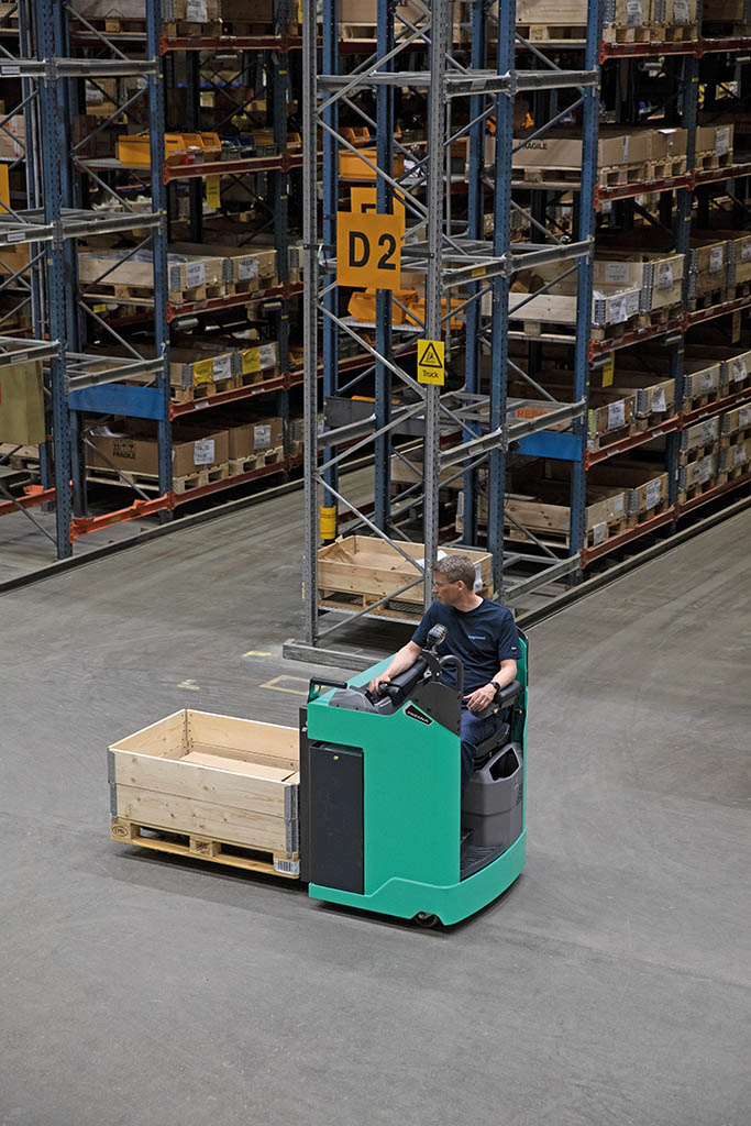 Transpaleta eléctrica de conductor sentado: Mitsubishi Forklift